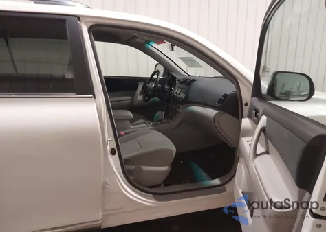 2012 Toyota Highlander Base V6 from USA, damaged, VIN 5TDBK3EH6CS137948